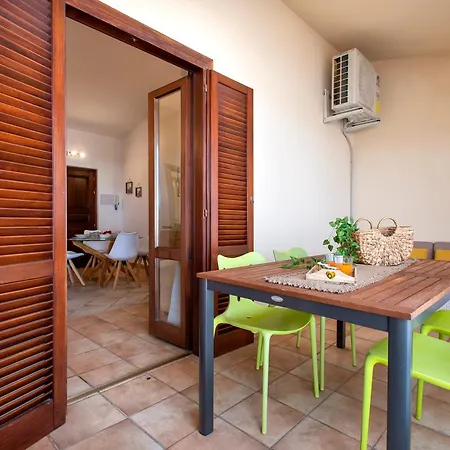 Daire Luxury House San Teodoro Center *